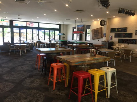Alpine Hotel Bright - Accommodation Brisbane 1
