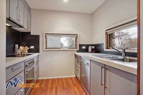 Alyeska - Accommodation Brisbane 3