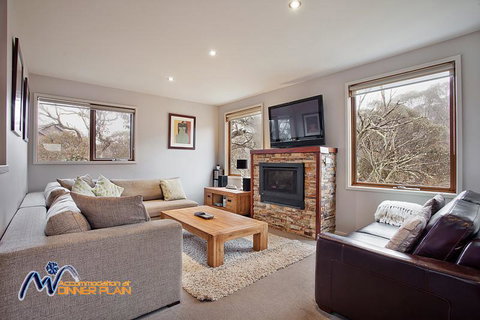 Alyeska - Accommodation Brisbane 1