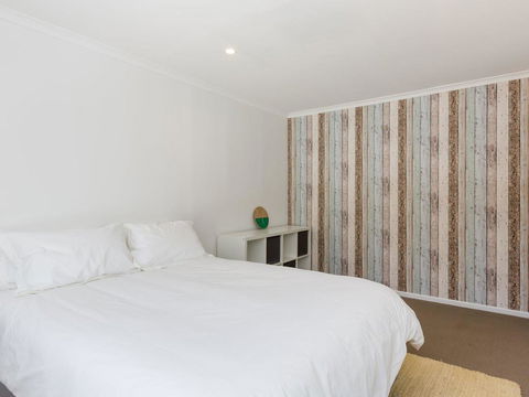 Amalfi Beach House - Accommodation Brisbane 1