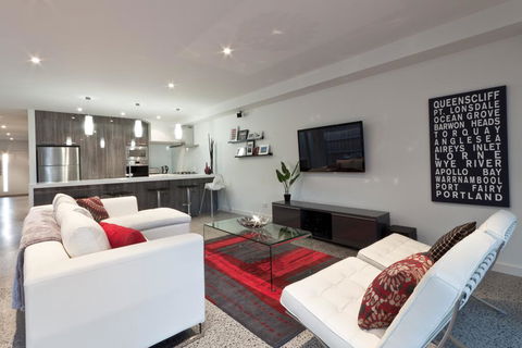 Amaroo - Accommodation Brisbane 0