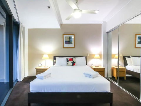 Amazing Brisbane CBD 2 Bedroom Apartment With River Views - Accommodation Brisbane 2