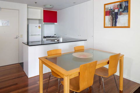 Amazing Brisbane CBD 2 Bedroom Apartment With River Views - Accommodation Brisbane 1