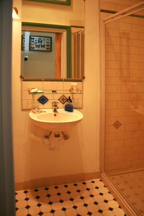 Annesley House - Accommodation Brisbane 3