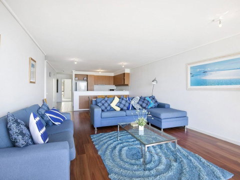 APARTMENT 11 PACIFIC APARTMENTS - Accommodation Brisbane 2