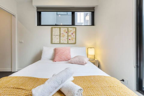 Apartment On BOURKE St - HEART Of Melbourne CBD. - Accommodation Brisbane 1