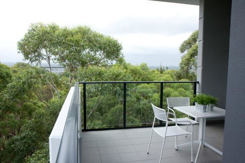 Apartment Saunders Close MP001 - Accommodation Brisbane 2