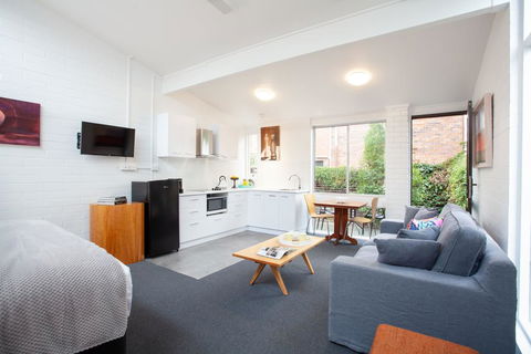 Apartments On Elsmere - Accommodation Brisbane 3