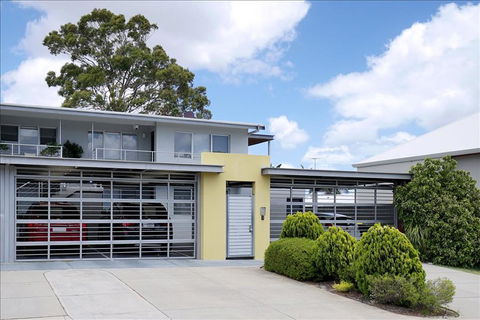 Applecross Riverside Apt - Accommodation Brisbane 1