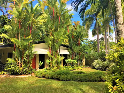Aquatica - Luxe Holiday Home - Accommodation Brisbane 1