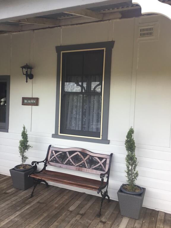 Gundagai NSW Accommodation Brisbane