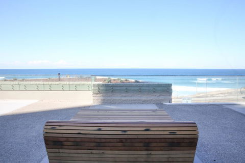 Arena On The Beach - Accommodation Brisbane 3