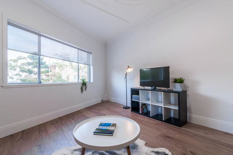 Art Deco Mosman Dream-Minutes Drive To Balmoral - Accommodation Brisbane 2