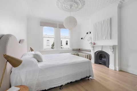 Luxury Designer Redfern House - Accommodation Brisbane 3