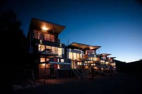 Luxury Scandinavian Townhouse - Accommodation Brisbane 0