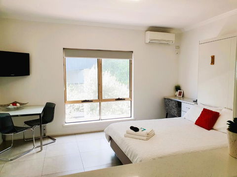 M4 West Perth Studio Apartment Near Kings Park - Accommodation Brisbane 3