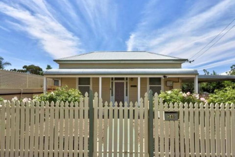 Maeville Cottage - Accommodation Brisbane 0