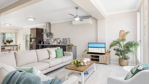 Magnolias - Accommodation Brisbane 1