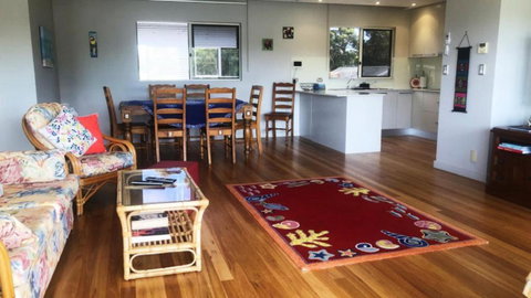 Majestic Townhouse On Moira - Accommodation Brisbane 2