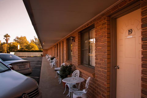 Mid Town Inn Narrabri - Accommodation Brisbane 3
