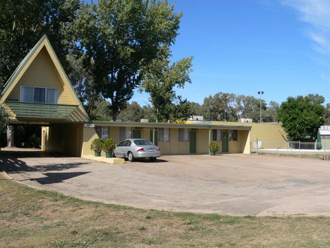 Millers Cottage Motel - Accommodation Brisbane 2