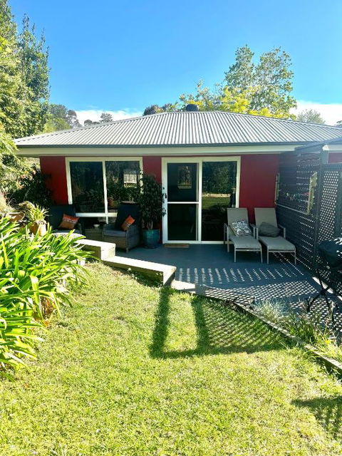 Milton Village Retreat - Secluded Comfort - Accommodation Brisbane 0