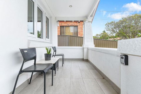 Mins To Mall Convenient 3 Beds Classic Charm Home - Accommodation Brisbane 2