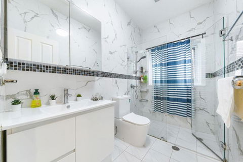 Mins To Mall Convenient 3 Beds Classic Charm Home - Accommodation Brisbane 3