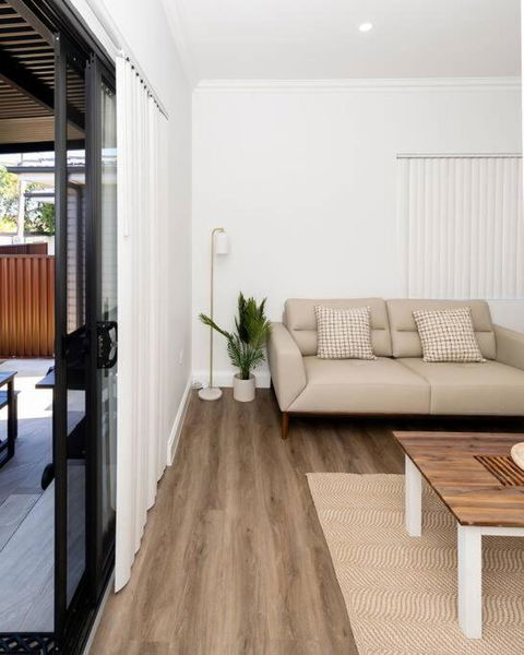 Modern Home In The Heart Of Bankstown - Accommodation Brisbane 0