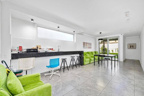 Modern Self-contained Studio At Crows Nest - Accommodation Brisbane 1