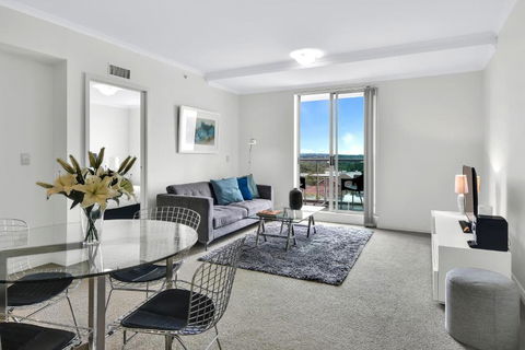 Modern Spacious Chatswood Apartment H1016 - Accommodation Brisbane 0