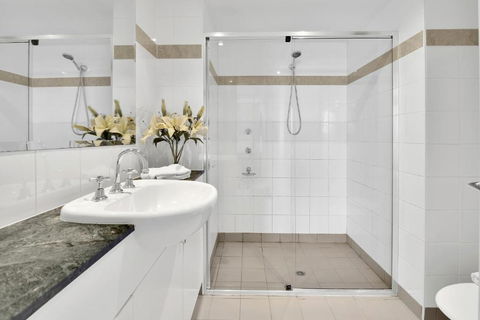 Modern Spacious Chatswood Apartment H1016 - Accommodation Brisbane 2