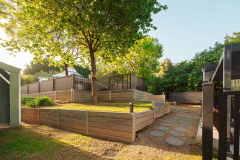 Mongolian Crafted Yurt With Private Spa And Spectacular Views - Accommodation Brisbane 3