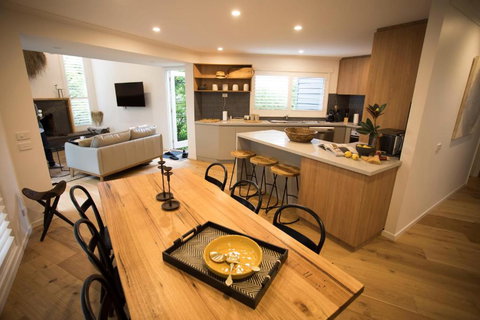 MONREPOS - Accommodation Brisbane 2