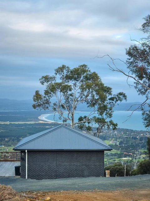Mount Rumney Escapes - 5 Seaview Kangaroo House - Accommodation Brisbane 0