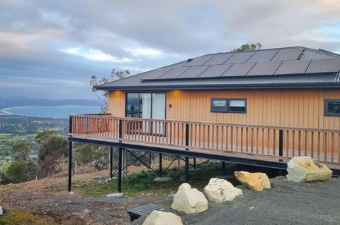 Mount Rumney Escapes Seaview House 1 - Possum House - Accommodation Brisbane 0