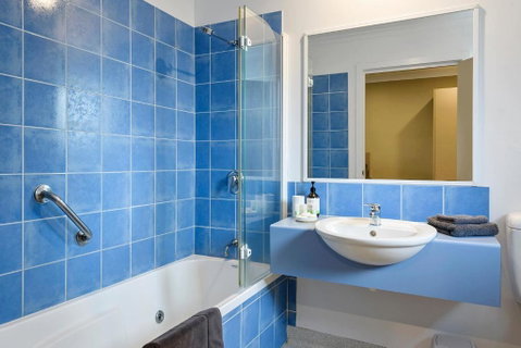 Motel Strahan - Accommodation Brisbane 3