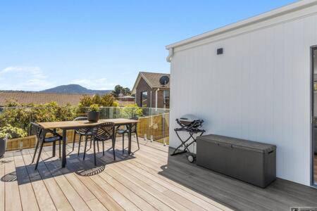 Mountain View Villa-close To Shops-10min To CBD - Accommodation Brisbane 0
