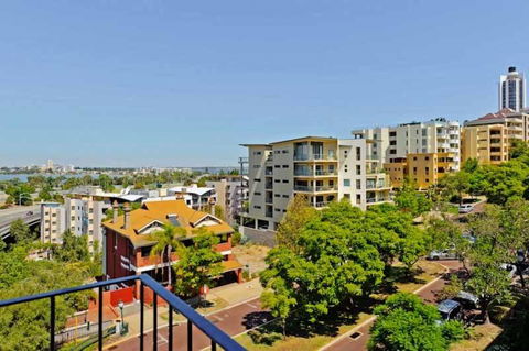 Mountway Holiday Apartments - Accommodation Brisbane 2