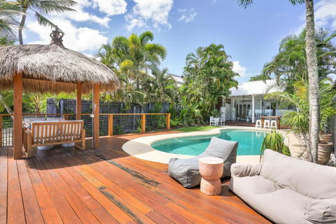 Mylara Beachfront Holiday Home - Accommodation Brisbane 3