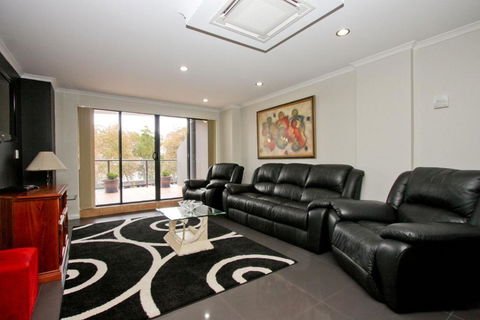 Nautilos On The Harbour - Accommodation Brisbane 3