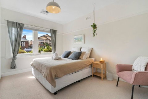 New Town Bungalow - A Leafy Family Haven - Accommodation Brisbane 3
