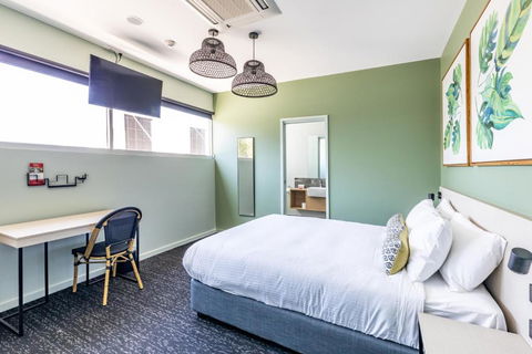 Nightcap At Commercial Hotel - Accommodation Brisbane 3