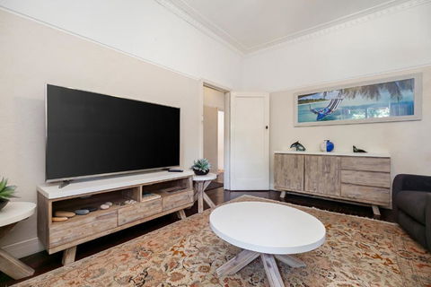 North Beach Cottage By Swan Bnb Management - Accommodation Brisbane 0