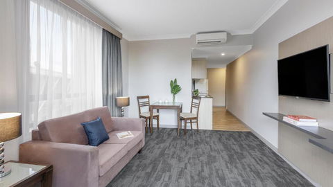 Oaks Sydney North Ryde Suites - Accommodation Brisbane 2