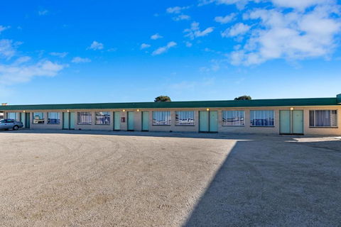 Nullarbor Roadhouse - Accommodation Brisbane 3