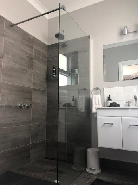 Number 10 -King Bed With Breakfast - Accommodation Brisbane 1