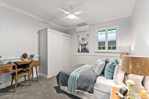 Oasis On Esplanade - Accommodation Brisbane 1