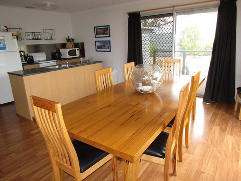 Ocean 17 - Accommodation Brisbane 2