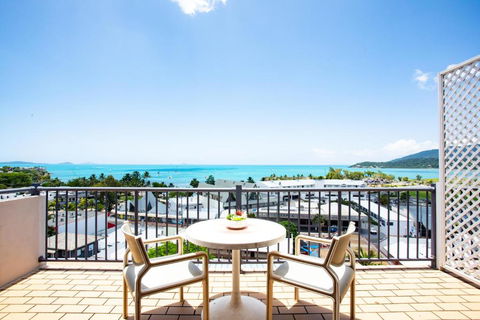 OCEAN VIEWS 10 - Accommodation Brisbane 0
